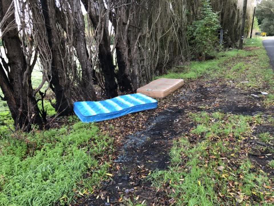 The photograph attached to this roading/streets report
