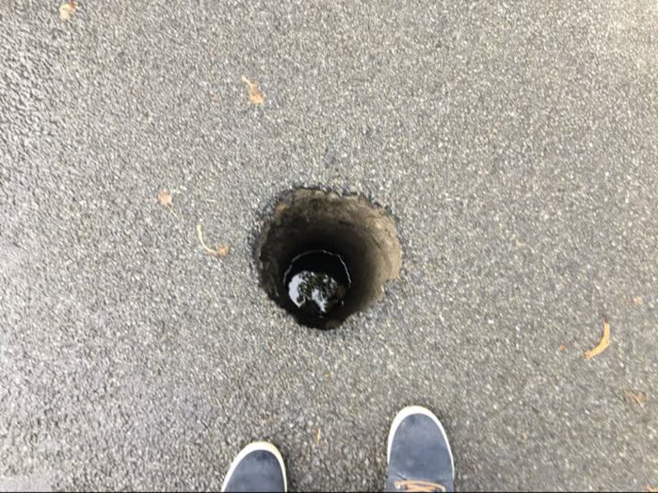 The photograph attached to this roading/streets report
