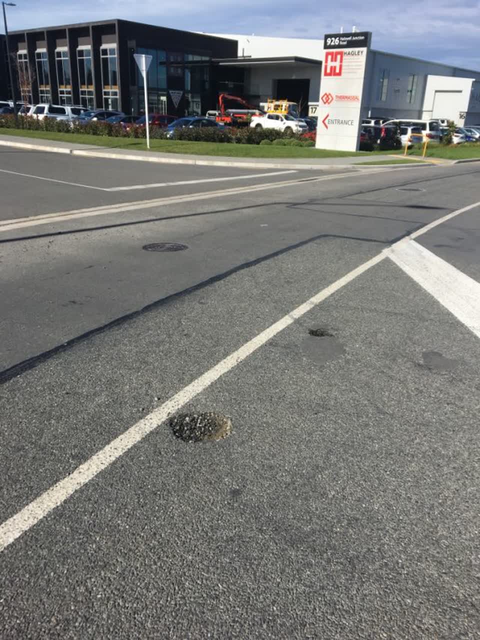 The photograph attached to this roading/streets report