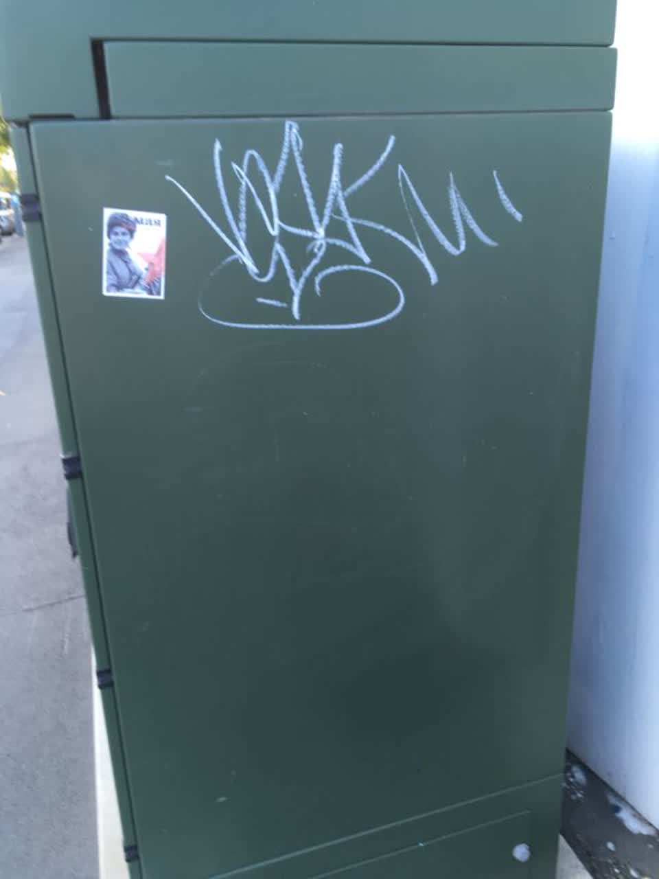 The photograph attached to this graffiti report