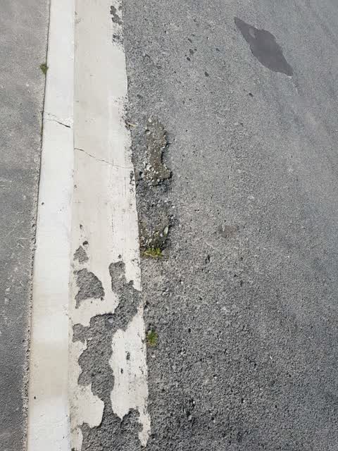Roading/Streets, a report photo