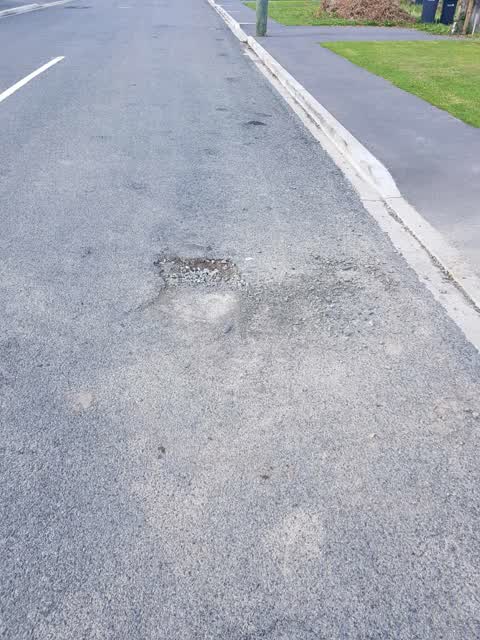 Roading/Streets, a report photo