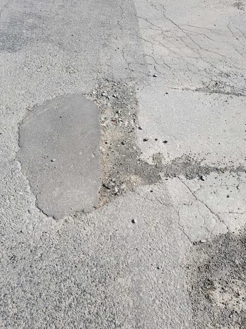 Roading/Streets, a report photo