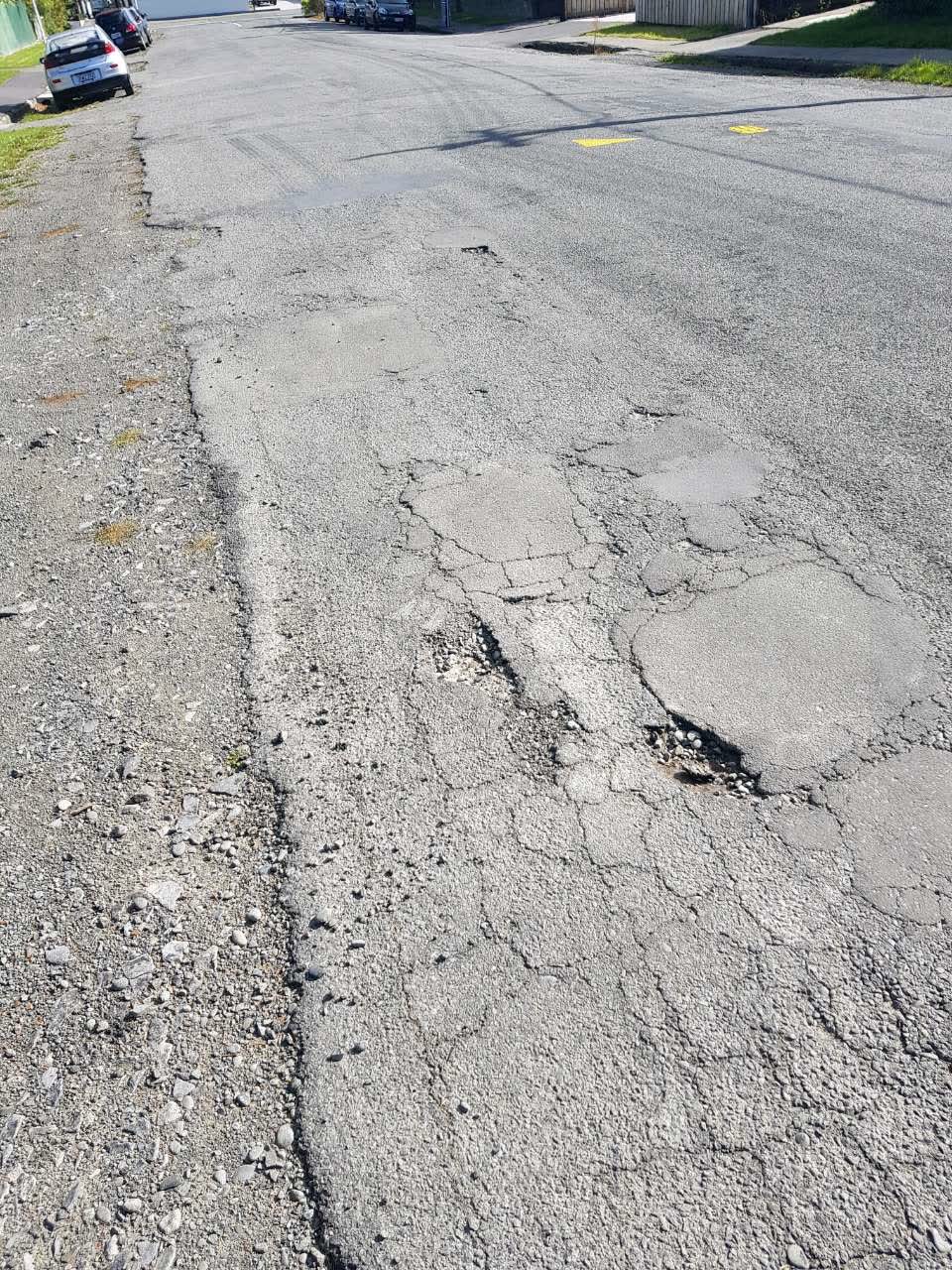 The photograph attached to this roading/streets report
