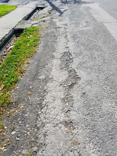 Roading/Streets, a report photo