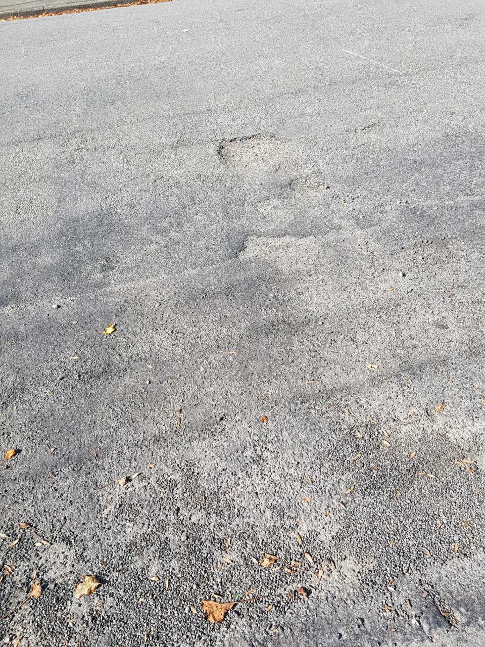 The photograph attached to this roading/streets report