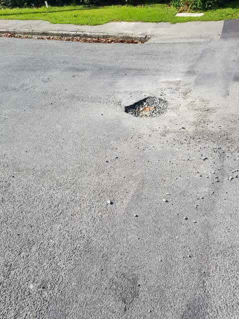 Roading/Streets, a report photo