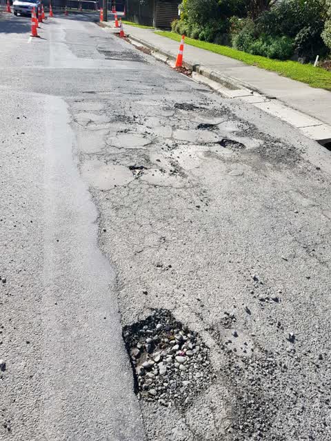 Roading/Streets, a report photo