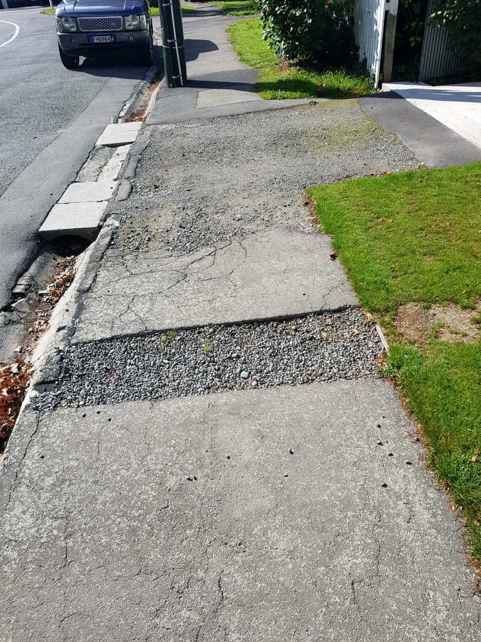 The photograph attached to this roading/streets report