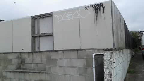 Graffiti, a report photo