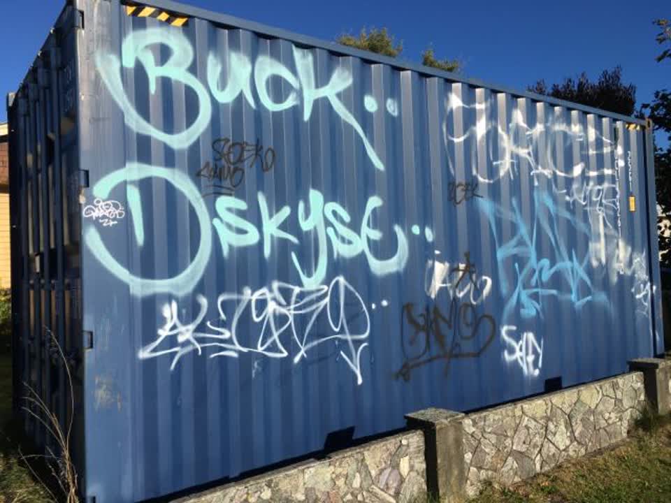 The photograph attached to this graffiti report