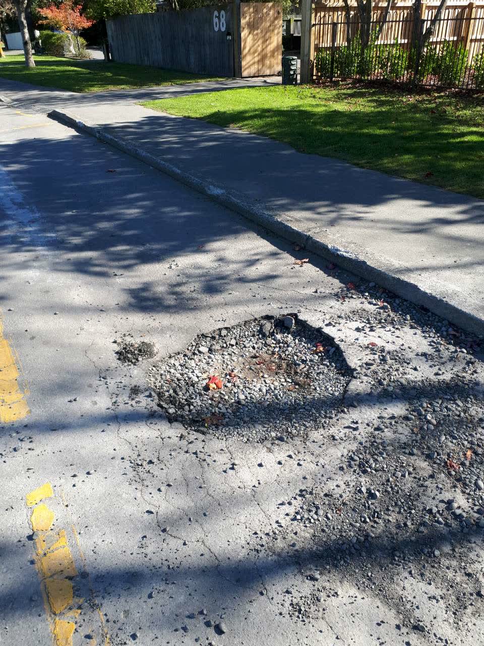 The photograph attached to this roading/streets report