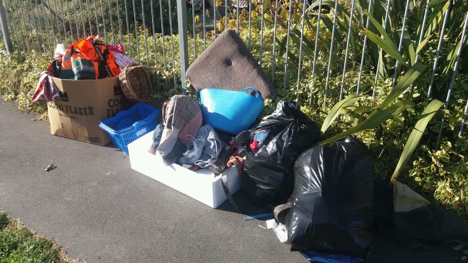 The photograph attached to this rubbish/recycling report