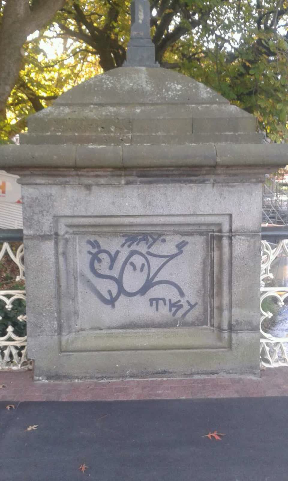 The photograph attached to this graffiti report