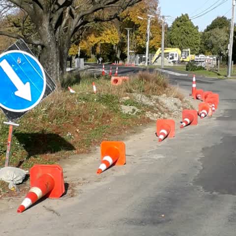 Roading/Streets, a report photo
