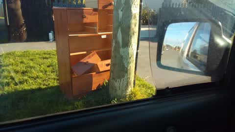 Rubbish/Recycling, a report photo