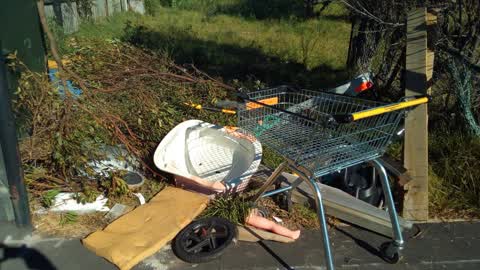 Rubbish/Recycling, a report photo