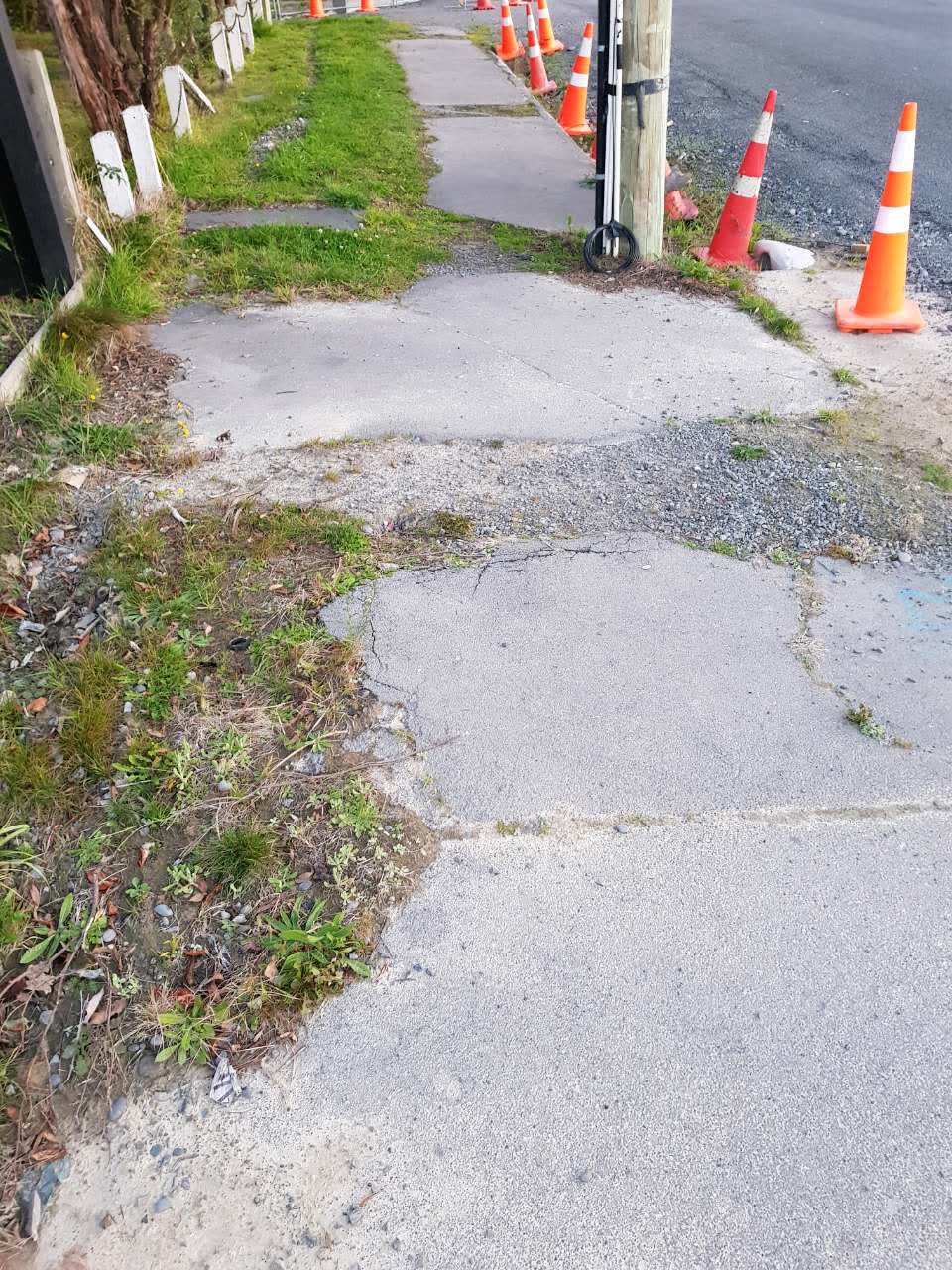 The photograph attached to this roading/streets report