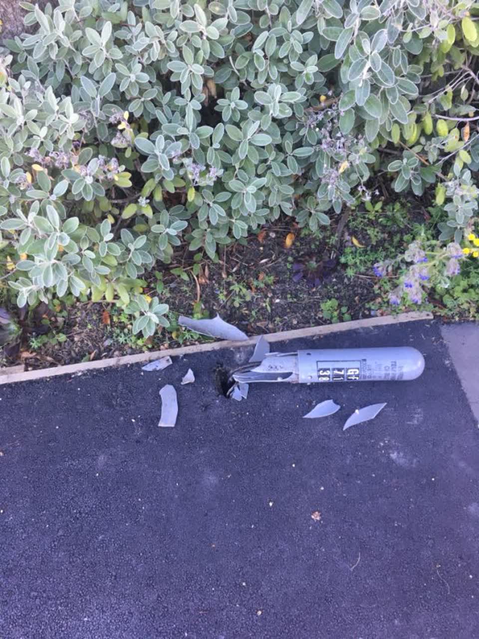 The photograph attached to this roading/streets report
