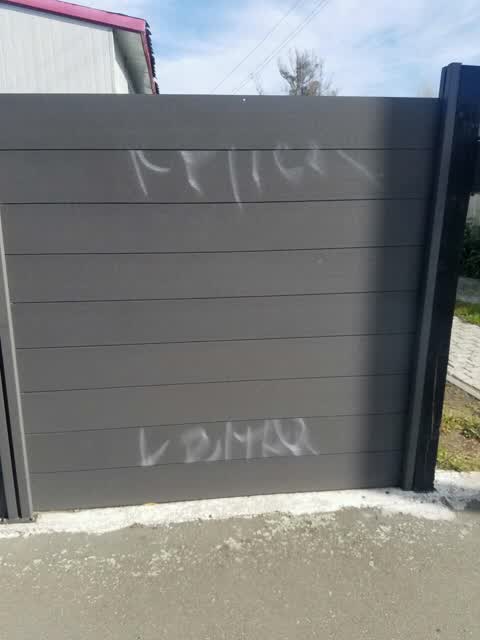 Graffiti, a report photo