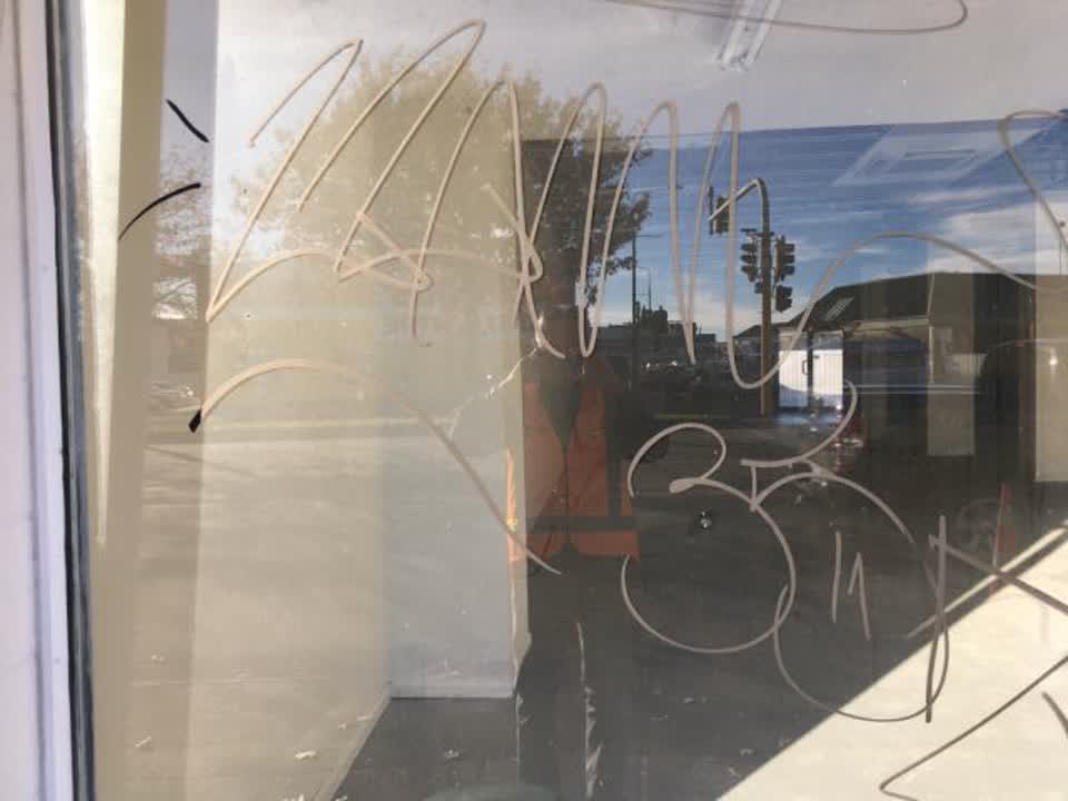 The photograph attached to this graffiti report