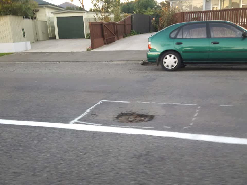 The photograph attached to this roading/streets report