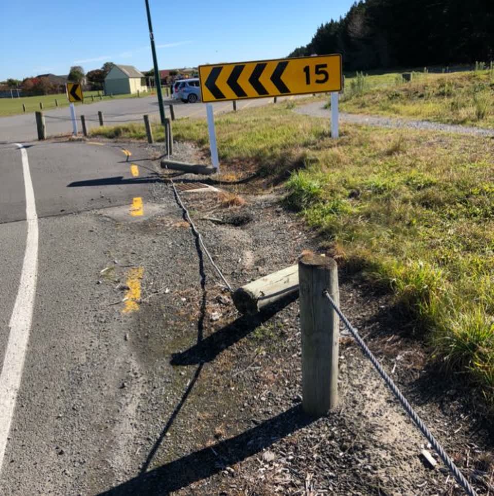 The photograph attached to this roading/streets report