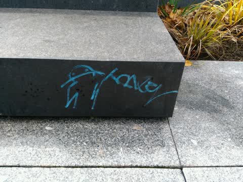 Graffiti, a report photo