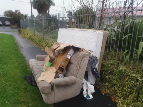 Rubbish/Recycling — a report photo