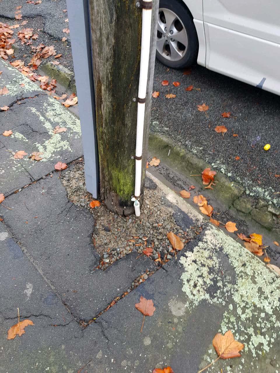 The photograph attached to this roading/streets report