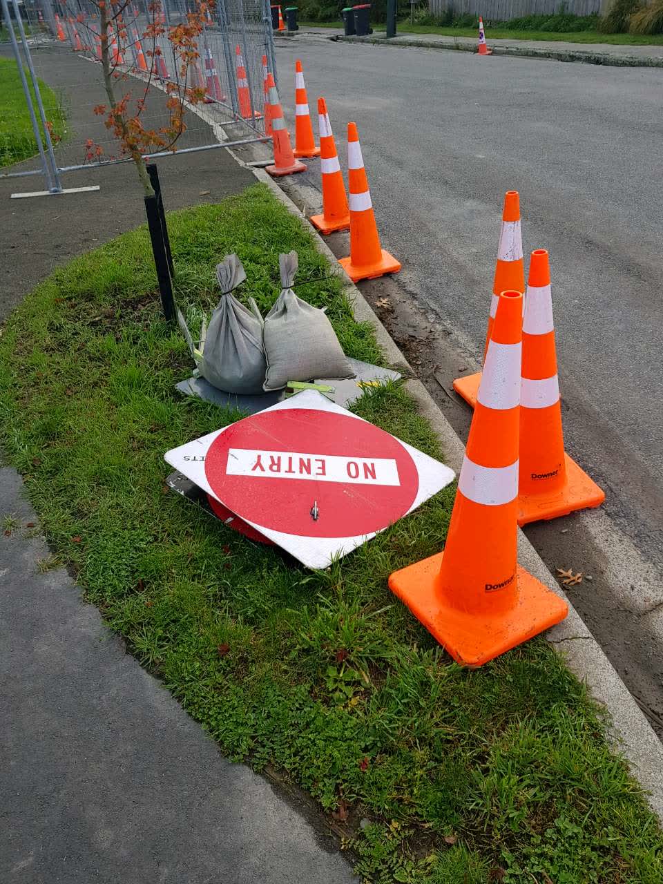 The photograph attached to this roading/streets report