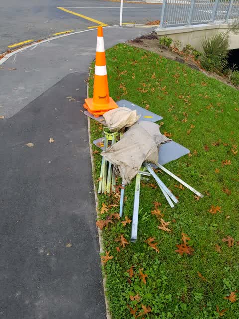 Roading/Streets, a report photo