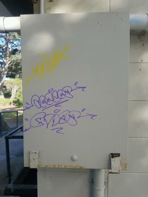Graffiti, a report photo