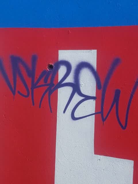 Graffiti, a report photo