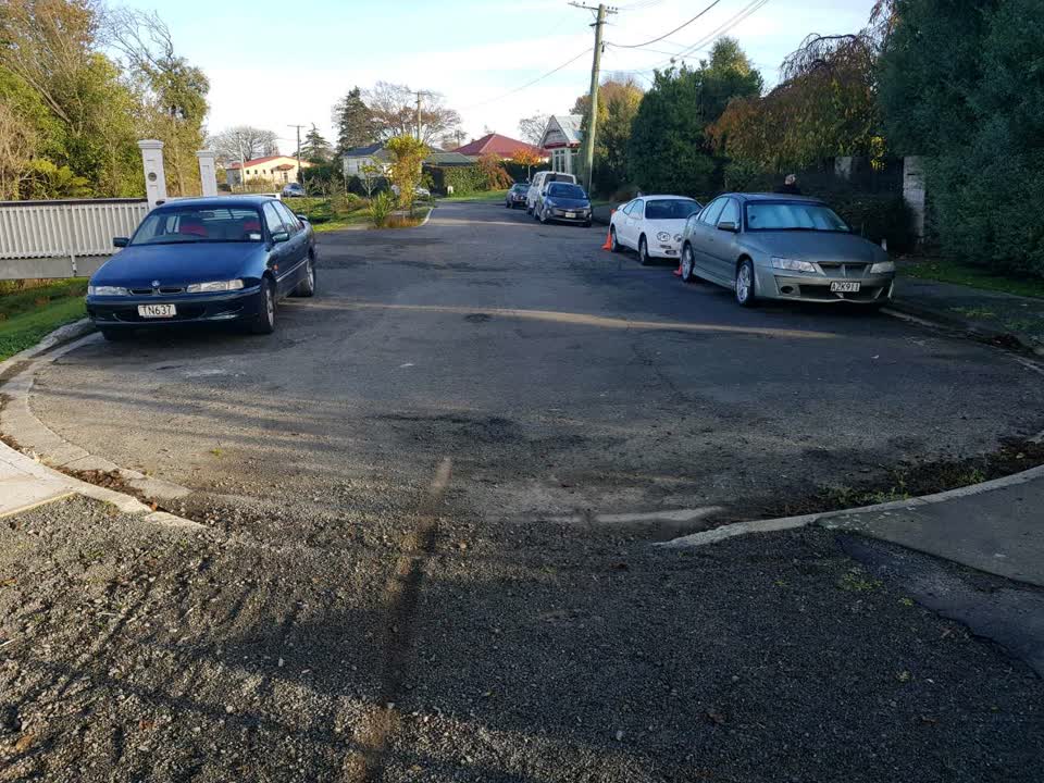 The photograph attached to this roading/streets report