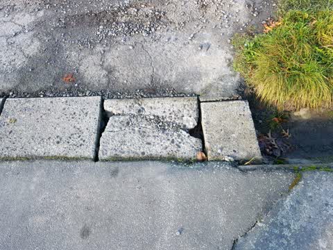 Roading/Streets, a report photo