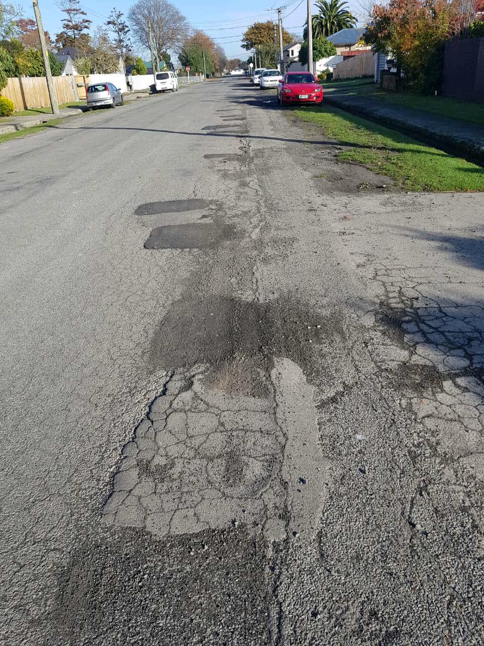 The photograph attached to this roading/streets report