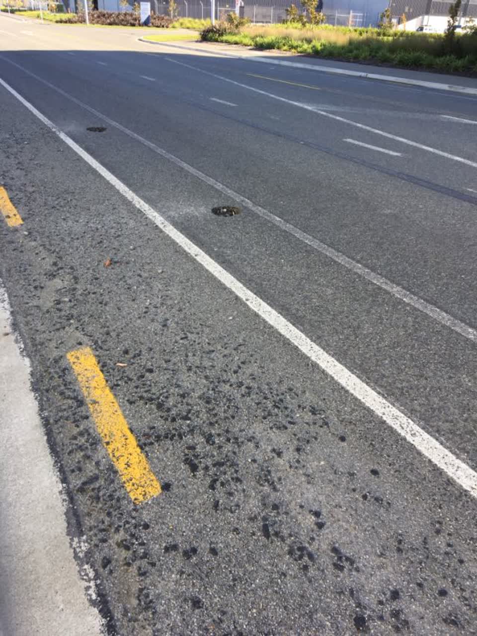 The photograph attached to this roading/streets report