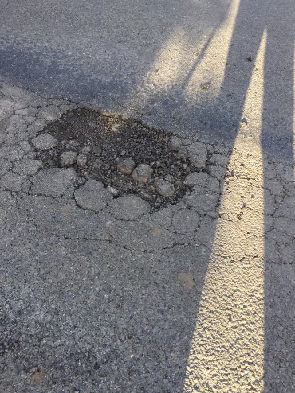 The photograph attached to this roading/streets report