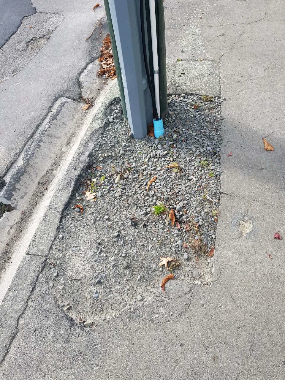 The photograph attached to this roading/streets report