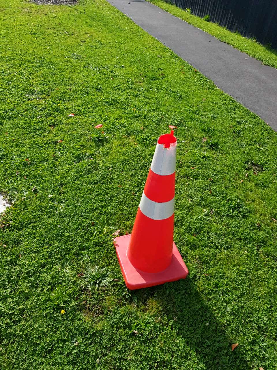 The photograph attached to this roading/streets report