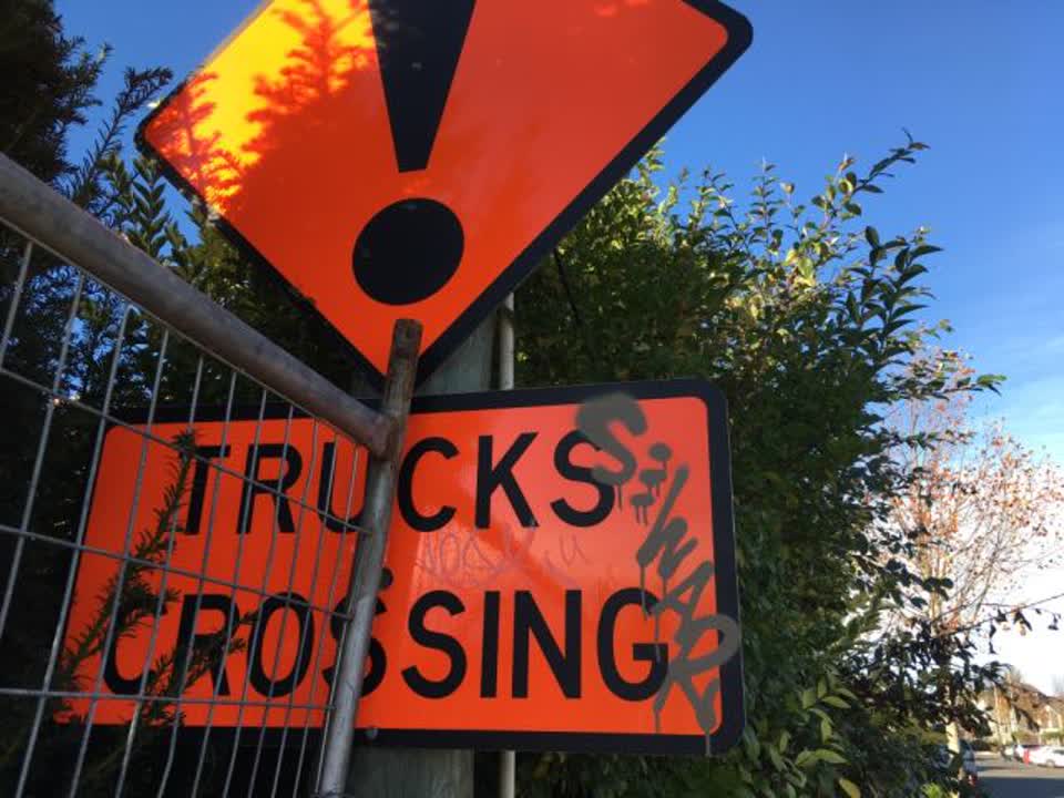 The photograph attached to this graffiti report