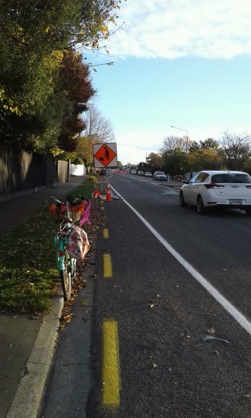 The photograph attached to this roading/streets report