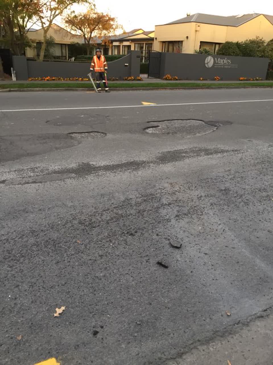 The photograph attached to this roading/streets report