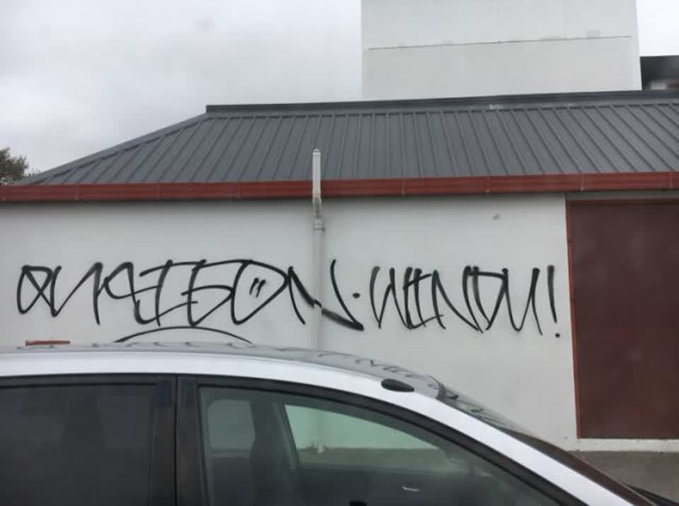 The photograph attached to this graffiti report