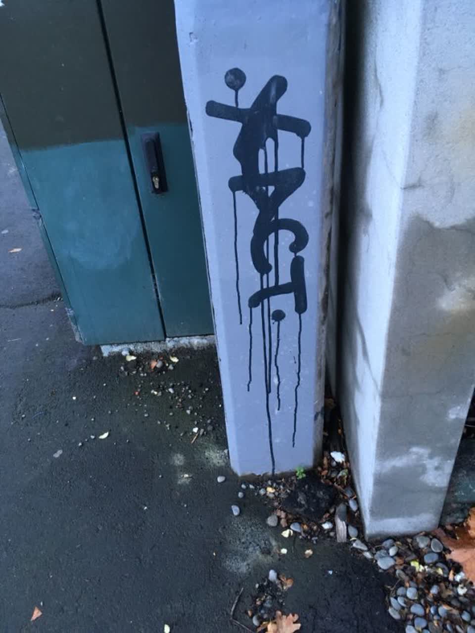 The photograph attached to this graffiti report