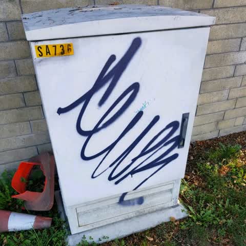 Graffiti, a report photo