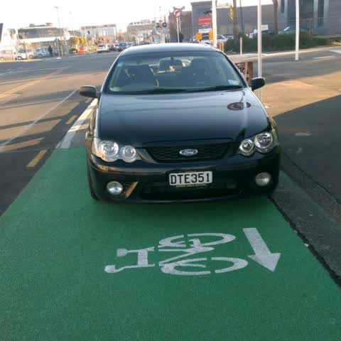Roading/Streets, a report photo