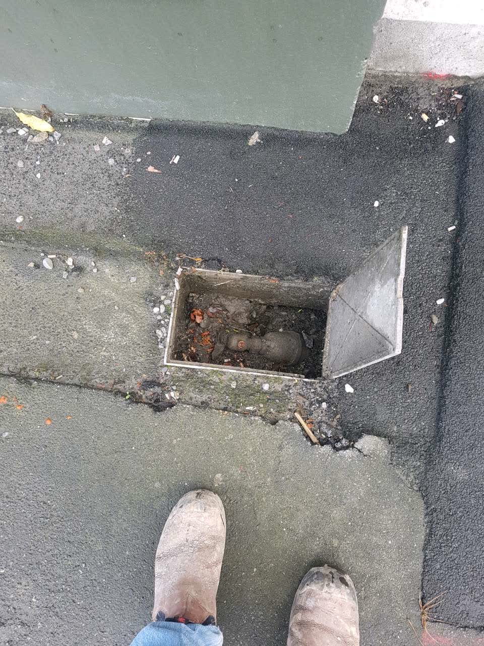 The photograph attached to this water supply report