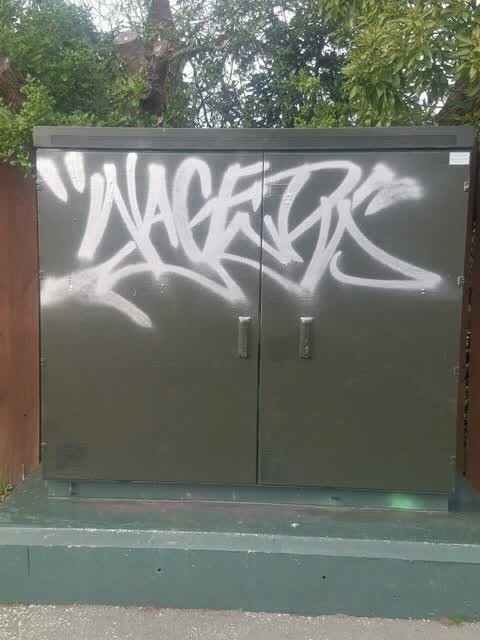 Graffiti, a report photo